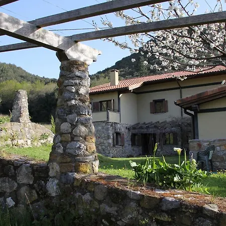 Ecohotel Rural Angiz *