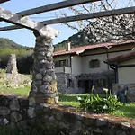 Ecohotel Rural Angiz *