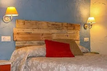 Ecohotel Rural Angiz 컨트리하우스