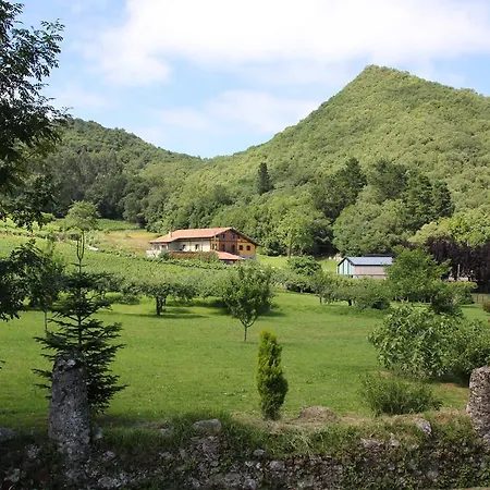 カントリーハウス Ecohotel Rural Angiz *